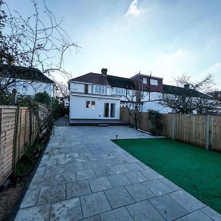 Homely & Peaceful Living Space Morden  Exterior photo