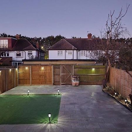 Homely & Peaceful Living Space Morden  Exterior photo
